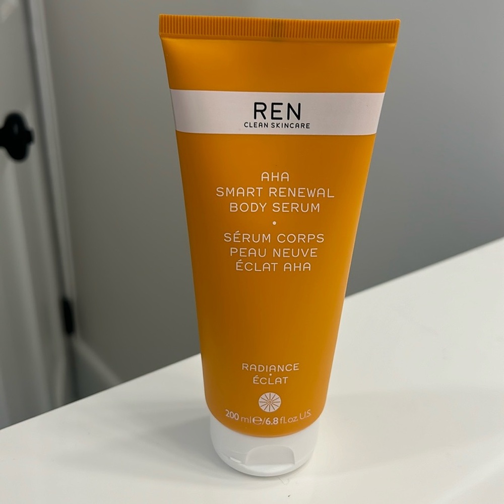 Ren AHA Smart Renewal Body Serum